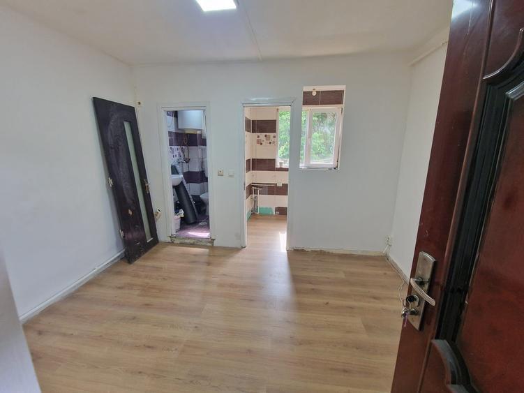 Garsoniera  ET 1  Bd 1 decembrie COMISION 0%