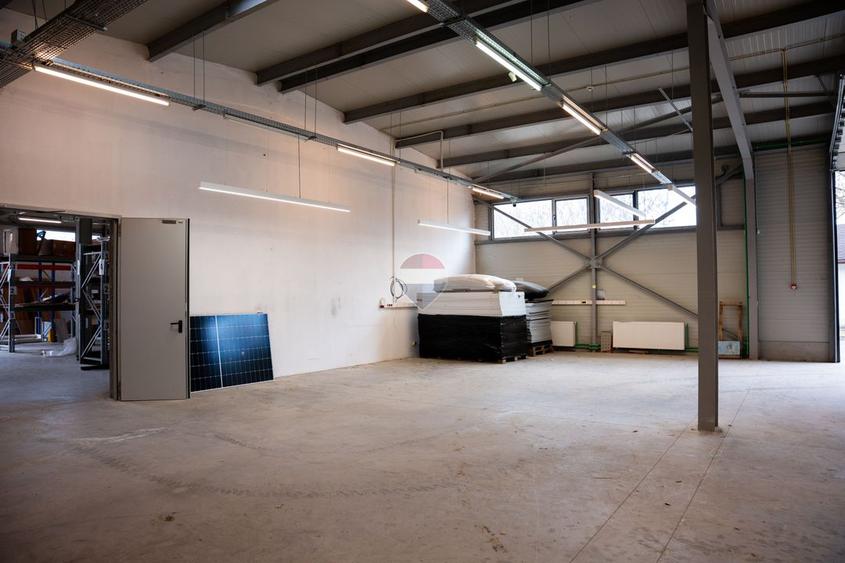 Hala industriala de vanzare, 858 mp, Teren 5.400 mp, DN71 Contești