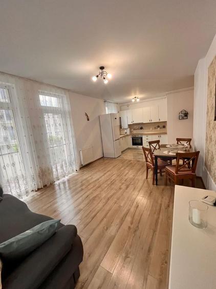 Apartament 3 camere 60 mp utili balcon 7 mp parcare City Residence