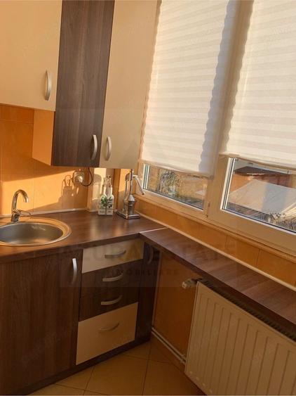 Apartament 3 camere 2 dormitoare 60 mp utili in zona Calea Dumbravi
