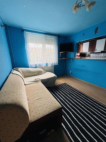 APARTAMENT CU 2 CAMERE SEMIDECOMANDAT ZONA ROGERIUS