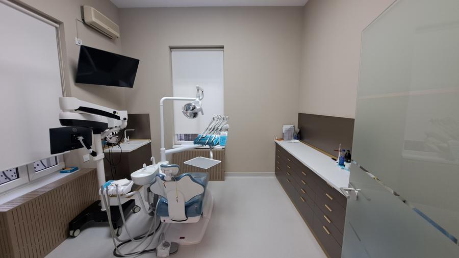 BUSINESS LA CHEIE IN VILA RENOVATA - CLINICA STOMATOLOGICA