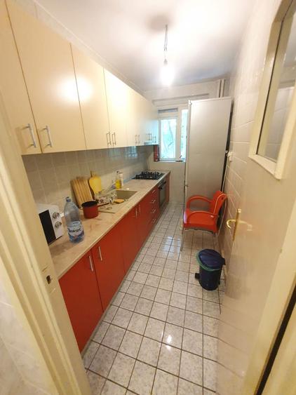 Apartament 2 camere de închiriat Str. Nițu Vasile