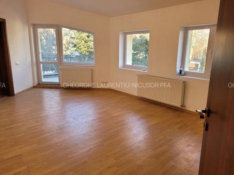 Casa de vanzare in apropierea Scoalii Americane - 22