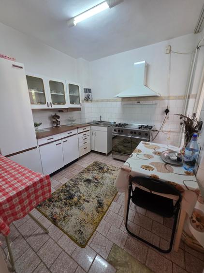Apartament 4 camere Progresu Etaj 1