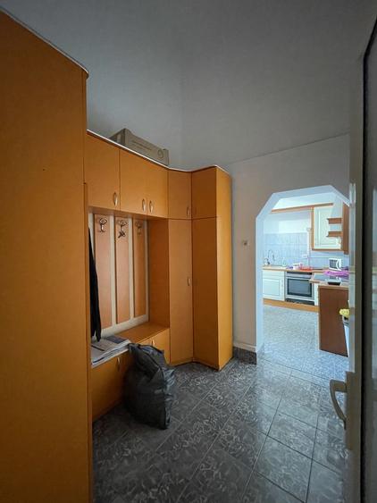 Hala de inchiriat, Calea Borșului, 970 MP