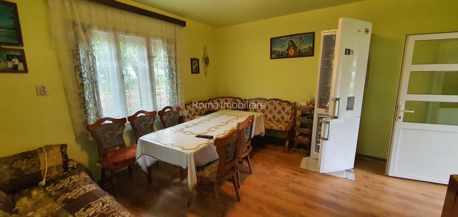De vânzare – Casă D+P+E, anexă și teren generos  Gardani Maramures - 10