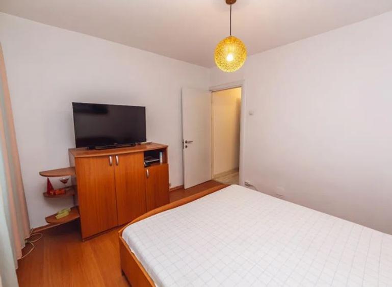 Tineretului METROU PARC, p/4,amenajat,mobilat,utilat complet,AC,geam baie.