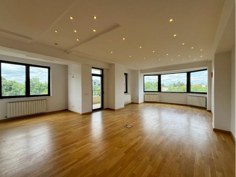 Inchirere 4 camere || Kiseleff - Clucerului | 175 mp | 2 Terase | Garaj