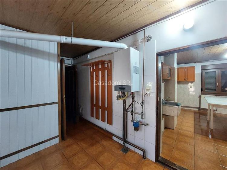 Casa P+M cu anexe in Vladimirescu - 3