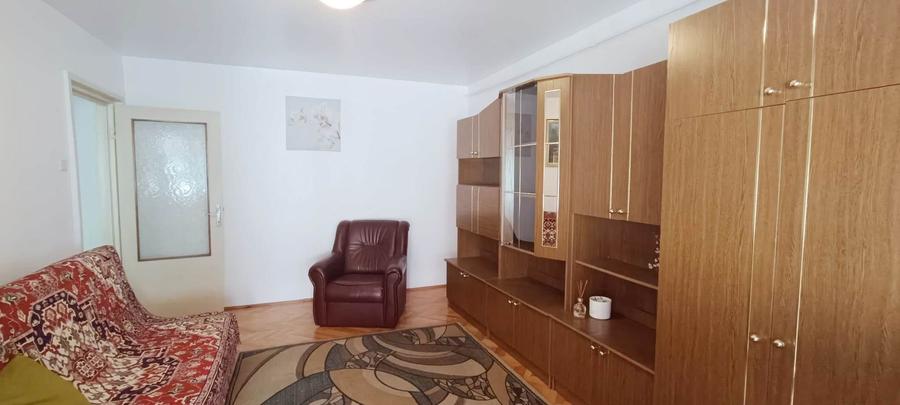 Apartament cu 3 camere in Racadau