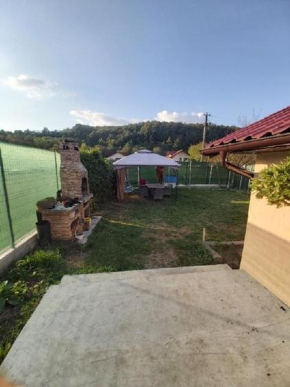 Casa 168mp 5 Camere Teren Plat 1077mp Zona Superbă Fara Trafic 8 km de Deva