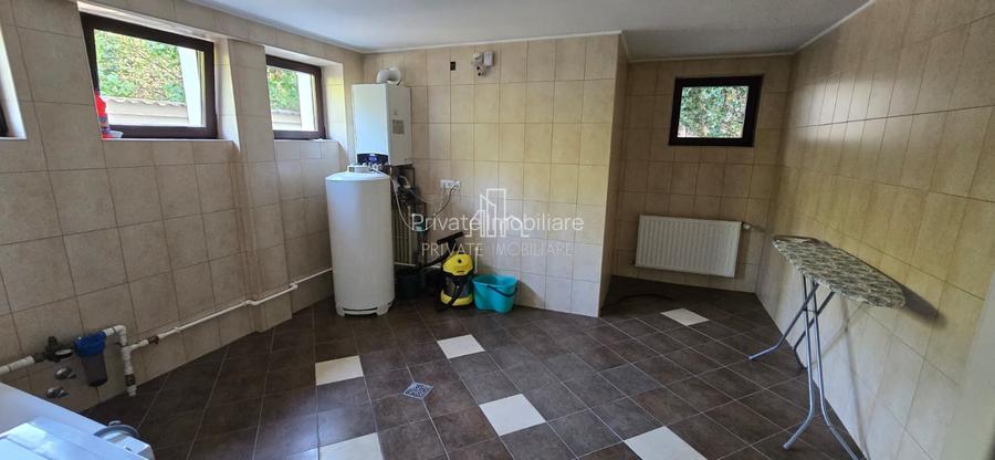 Casa 250 Mp De Inchiriat, Zona Cornisa, Str Verii - 18