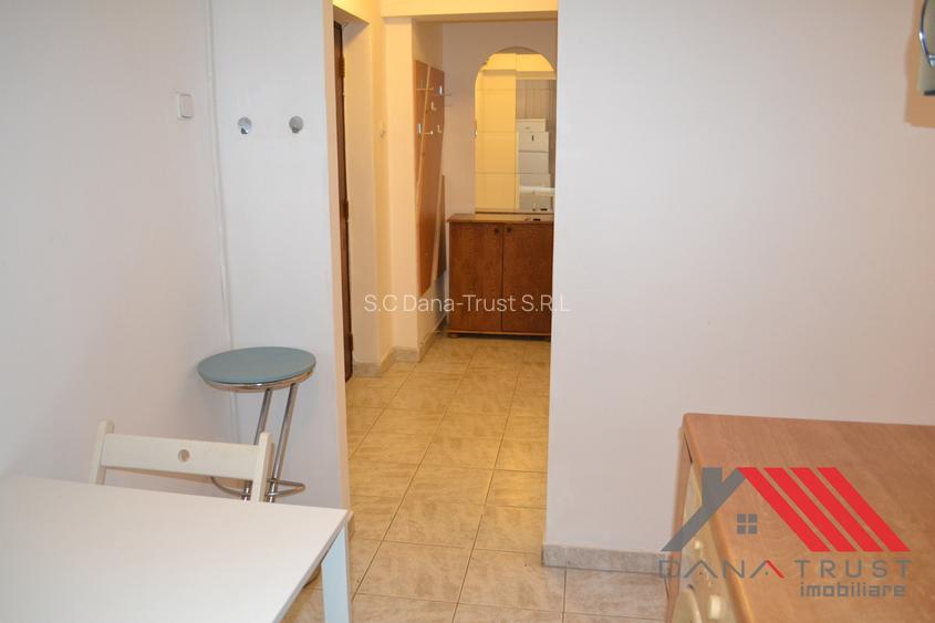 Apartament de închiriat cu 2 camere Ultracentral, strada Eminescu - 13