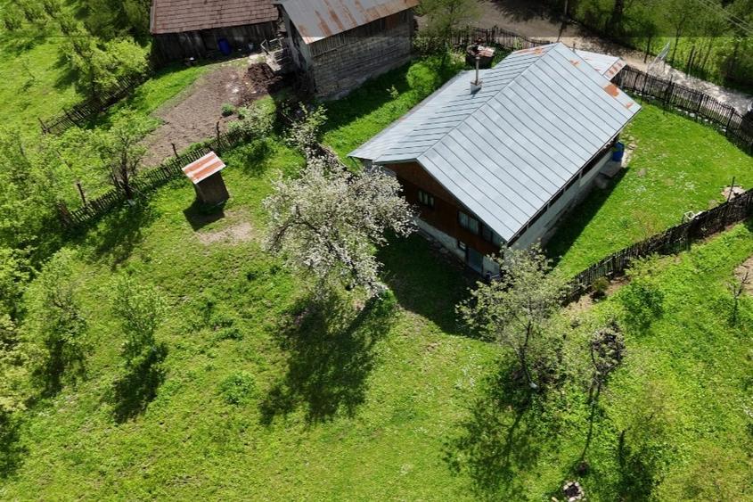 Vand casa cu teren de 2000mp, langa Breaza , zona Ocina-Adunati-Provita de Sus
