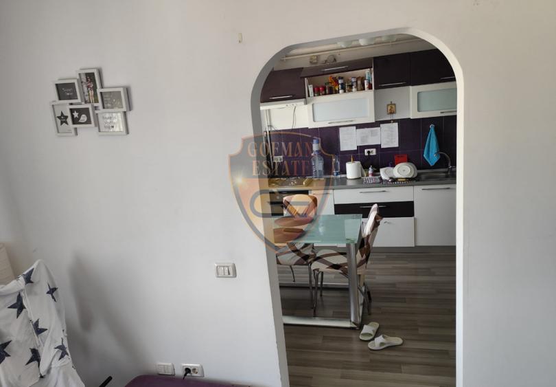 Apt duplex, 3 camere, Poarta 6, 60 mp, parcare, mansarda 2014, centrala gaz, A/C