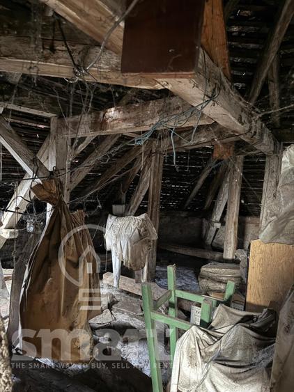Casa în centrul istoric cu spațiu comercial și parcare proprie Zona 0