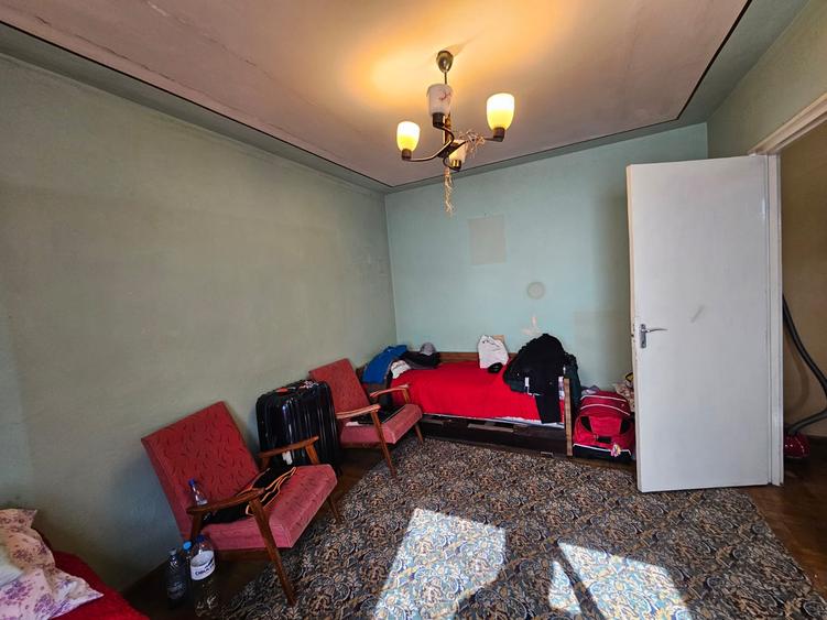 Apartament 2 camere cu garaj, Arad