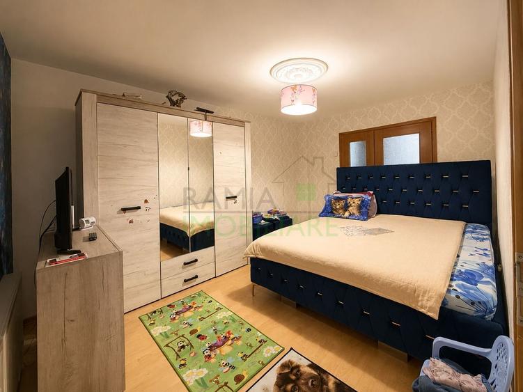 Apartament 2 camere decomandat ,49 mp, Parter, balcon, boxă