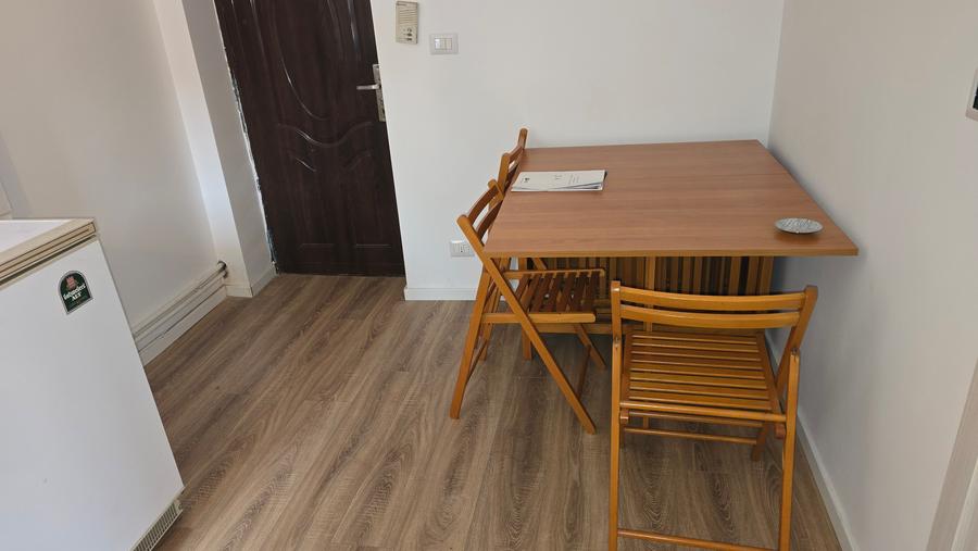 Vand apartament cu 2 camere in Deva, zona Gojdu (Motilor) et. 3,