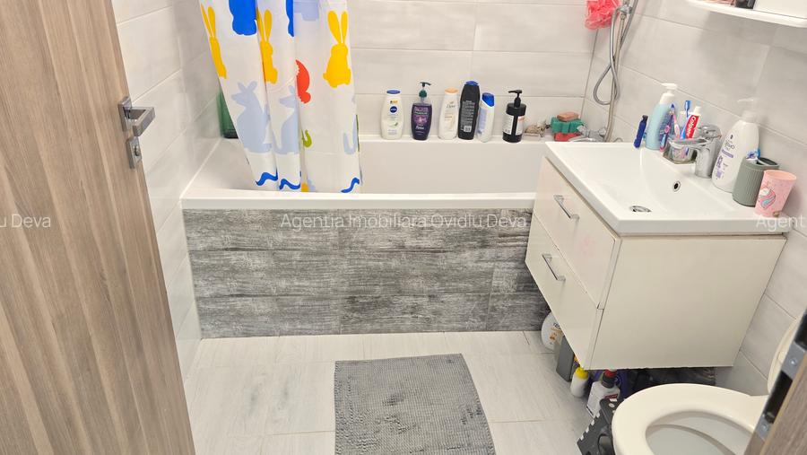 Vand apartament cu 3 camere decomandat Deva, GARAJ si BOXA sub bloc, I. Traian - 9