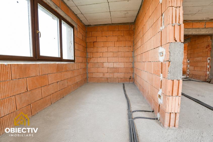 Casa P+E, 222 mp construiti, teren 1.078 mp, Borlesti, jud. Neamt