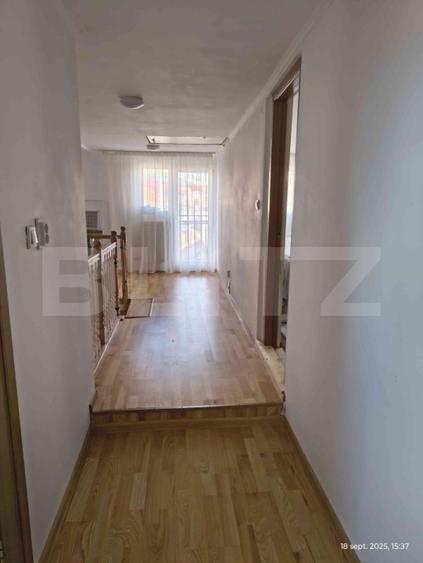 Apartament tip vilă, renovat complet, cu terasă și parcare – Baciu Regal