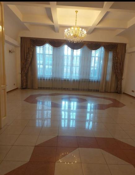 VANZARE VILA IMPRESIONANTA 10 CAMERE/REGIM D+1+2/ZONA MARRIOTT/LOCURI PARCARE