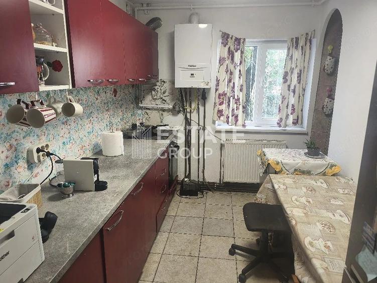 Apartament 2 camere, decomandat, Zona Soarelui