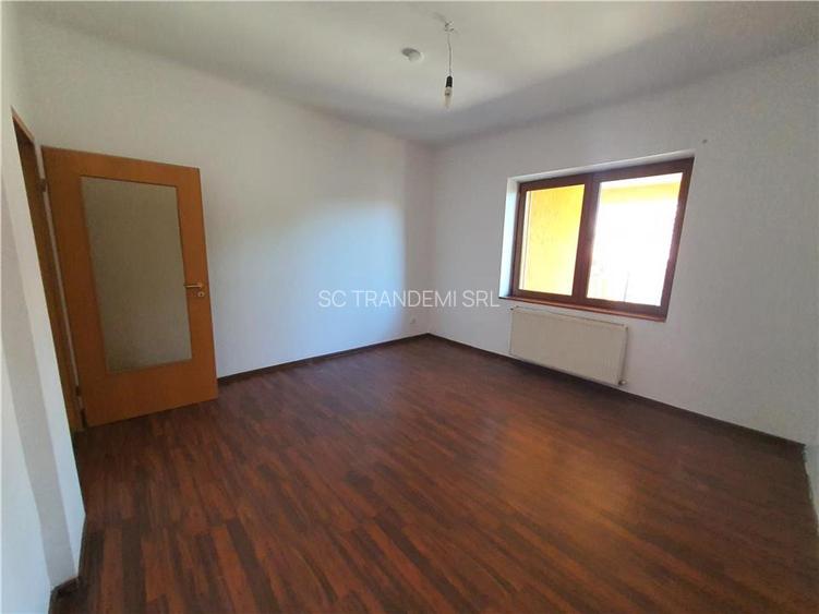 Vilă Spațioasă D+P+1 zona Terezian optima locuinta / sediu firma - 19