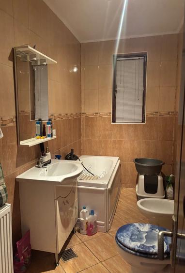 Vanzare casa cu 5 camere zona Baneasa - Jandarmeriei