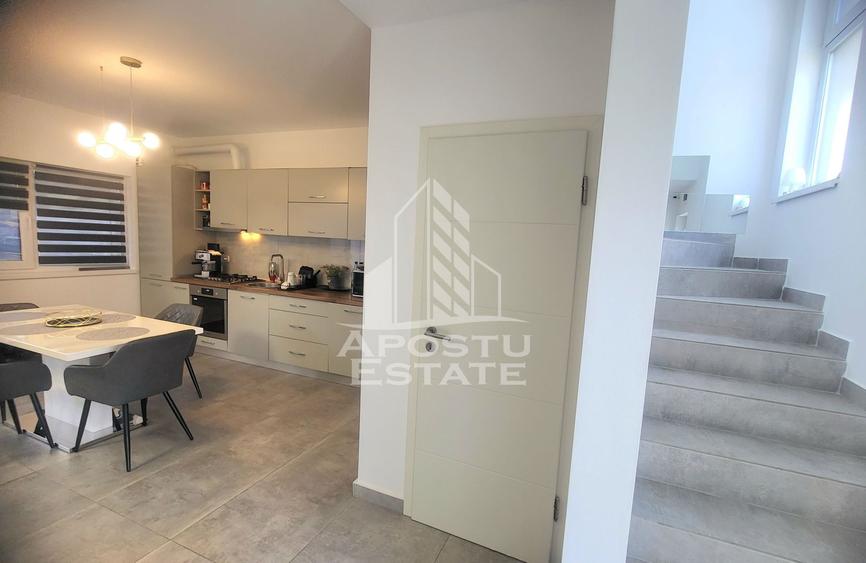 Triplex cu 3 camere,2 bai,mobilat si utilat,Dumbravita
