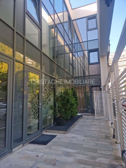 Apartament premium | P-ta Constitutiei | 156 mp | 4 camere (3 dormitoare)