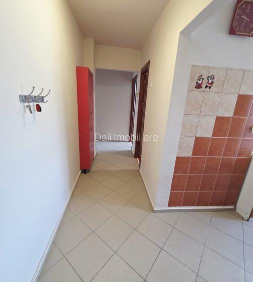 Apartament 2 camere de închiriat | Centru Civic – Bulevardul 15 Noiembrie - 7