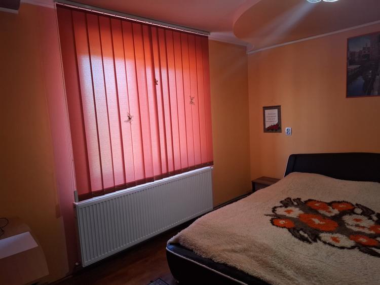 Hală/Grajd + teren mare + Casă modernă - Proprietate mixtă de vânzare în Nădlac