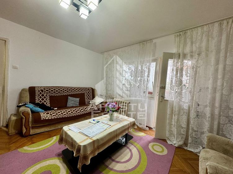 Apartament cu 2 camere, boxa la subsol, Zona Lipovei