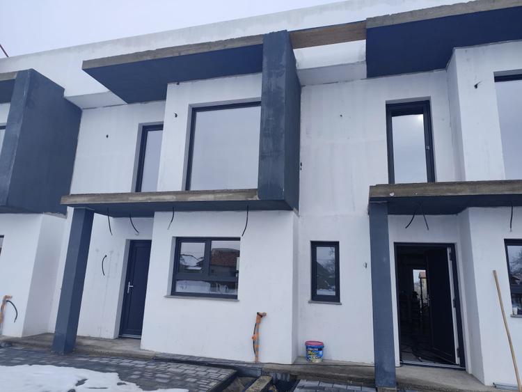 Case înșiruite, 113mp, zona Teius| FINISAT LA CHEIE|