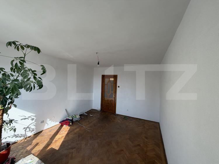 Apartament 2 camere, decomadat, zona Republicii