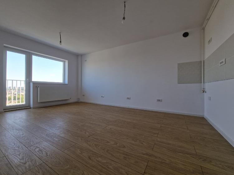 Garsoniera dubla 36 mp, dormitor separat, bloc 1984, renovata integral