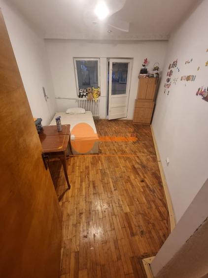 Apartament cu 3 camere in zona Crangasi