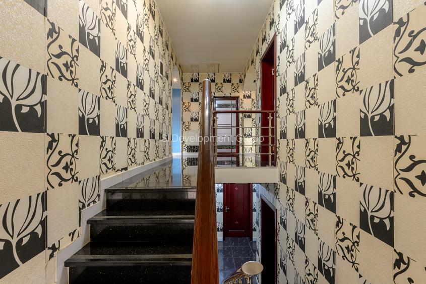 Vila individuala 306 mp | zona Pallady - Trapezului | 9  Camere |4 Bai | S+P+E+M - 18