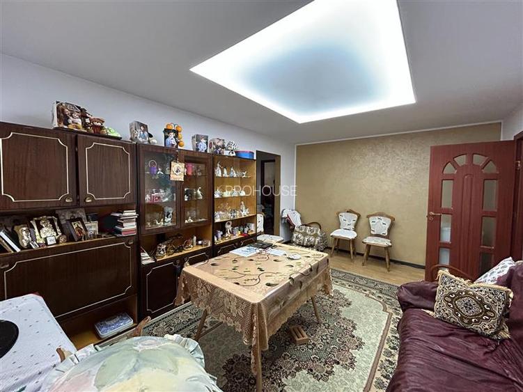 Zona Ura - Apartament cu 3 camere - 3