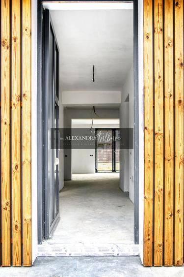 Duplex 4 camere DECOMANDATE, 120 mp utili, 180 mp curte, P+ET+POD