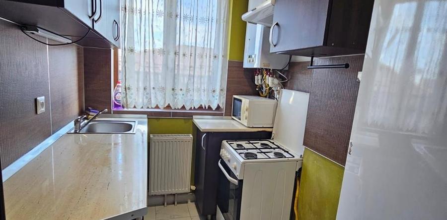 Apartament 2 camere-etaj intermediar-bloc nou-Tătărași