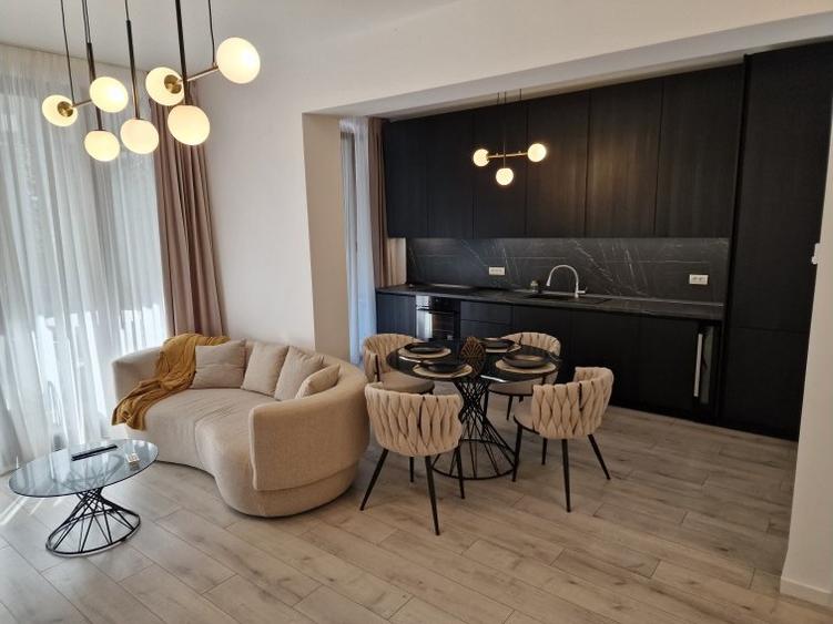 Duplex parc Herastrau loc de parcare inclus si terasa
