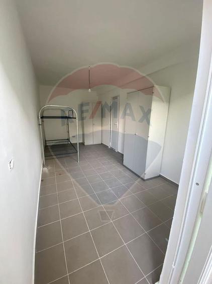 Pensiune 20 camere de vânzare zona Gradiste - Preluare chiriaș