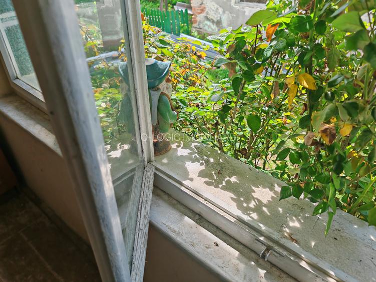 Casa 4 camere libera la vanzare RASNOV - zona Florilor - 10