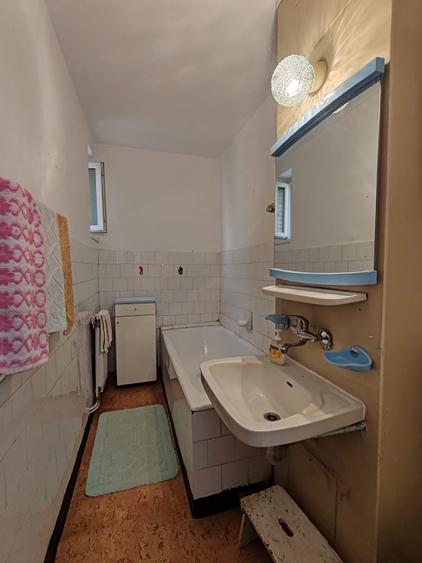 Apartament 3 camere, garaj, 74 mp, zona Decebal