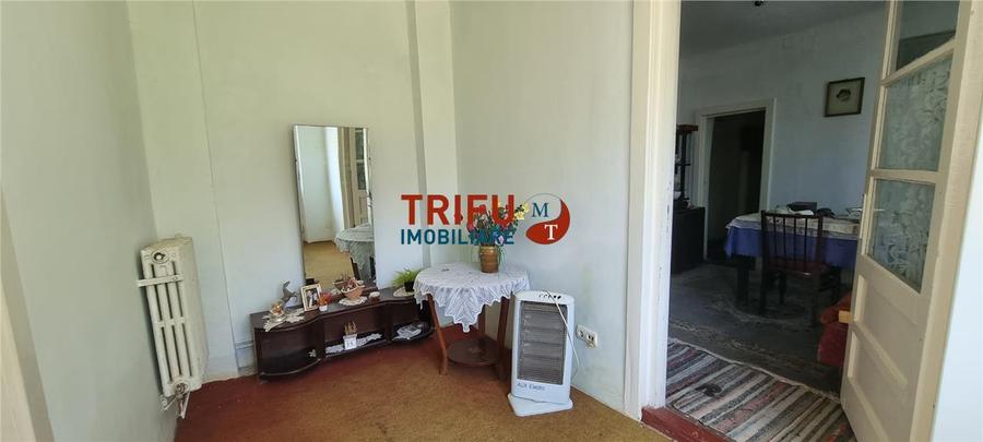 Casa de vanzare zona Centru, 1426 mp teren