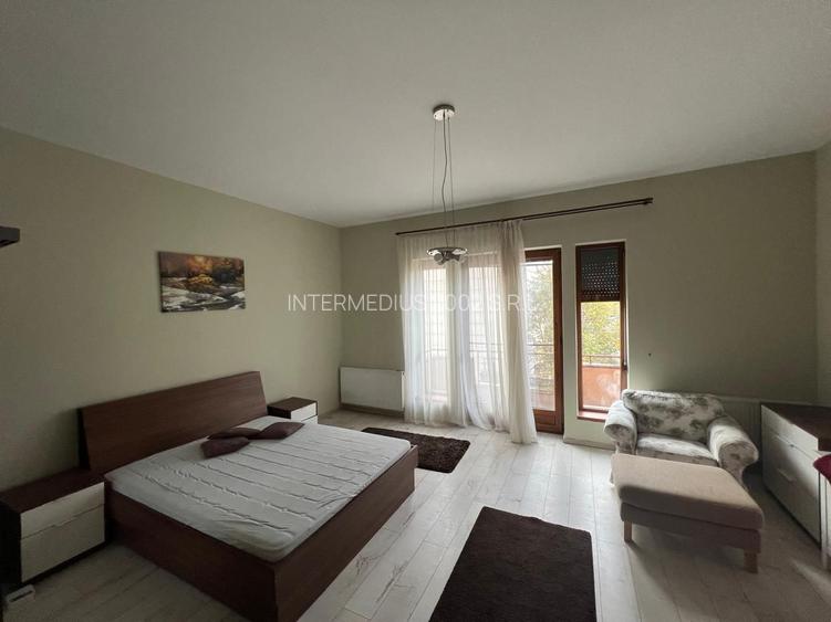 Apartament 3 camere, garaj si boxa - zona Centrala-Prefectura - 17